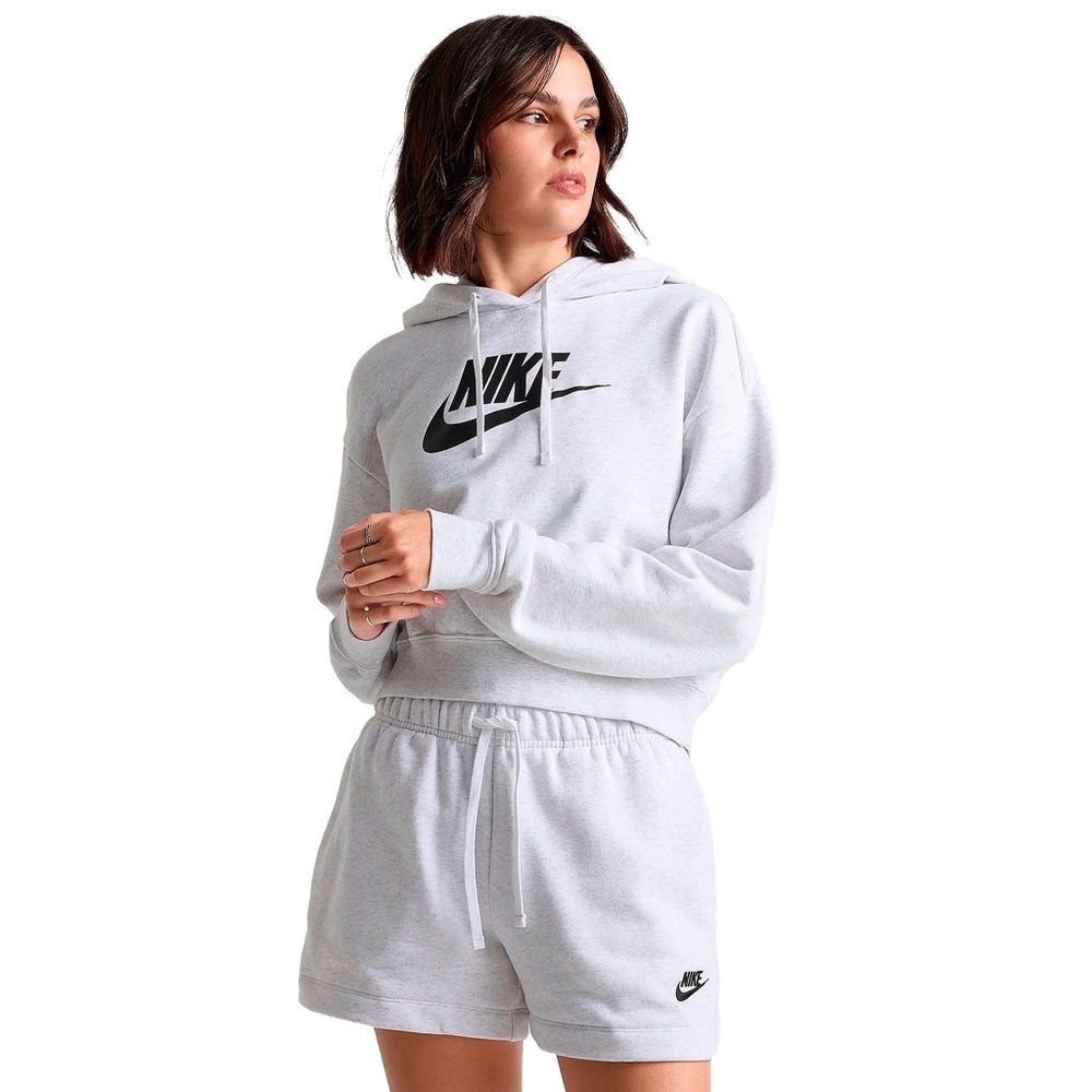 Cropped Nike Hoodie